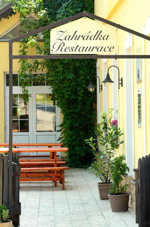 Hotel Leopold Račín Zewnętrze zdjęcie